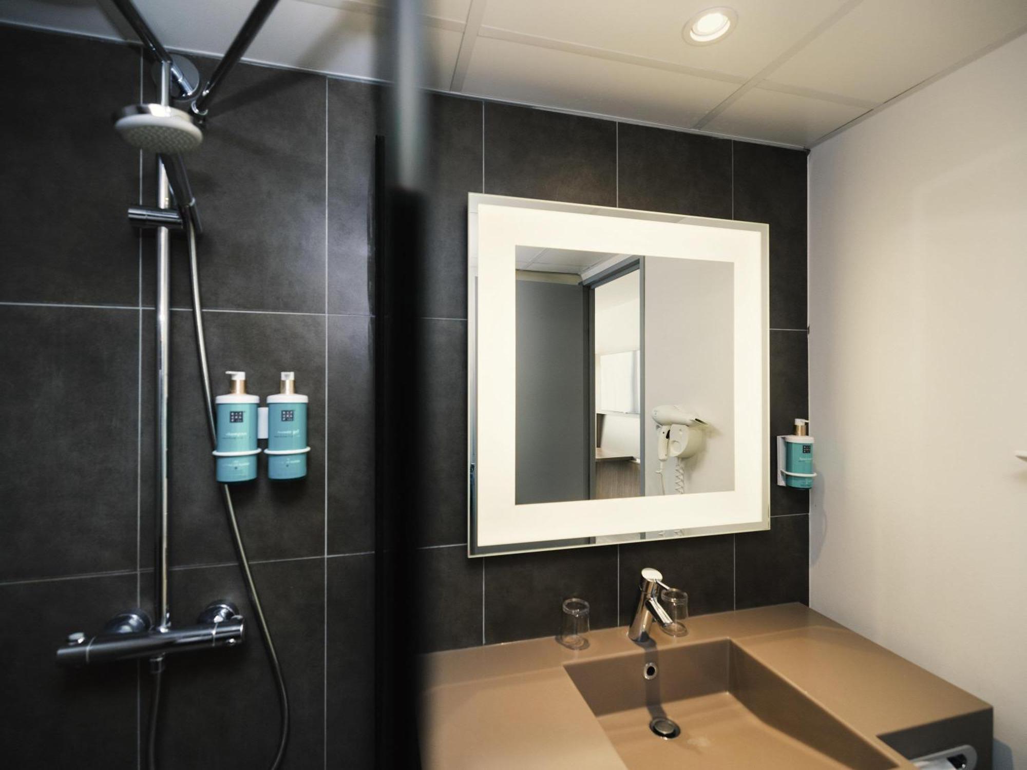 Executive Double Room with Sofa Bed,1704886545:JPEG